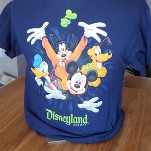 T shirt 👕 size larger